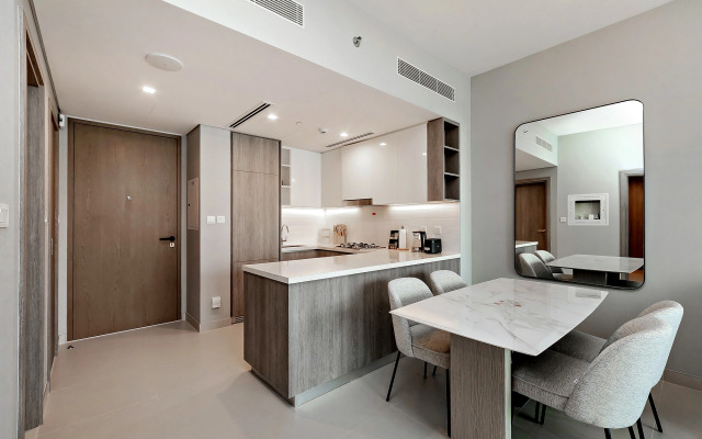 Zakhvatyvayuschie 1Br Apartamenty Liv Marina in Jbr, Apartments