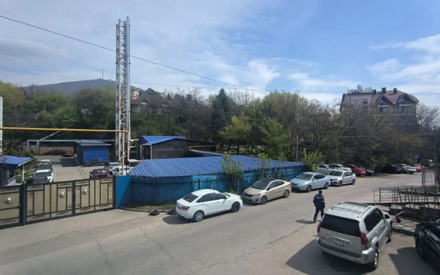 Na Partizanskoy Apartments