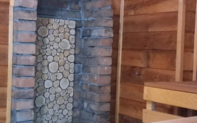 V Gorode N Guest House