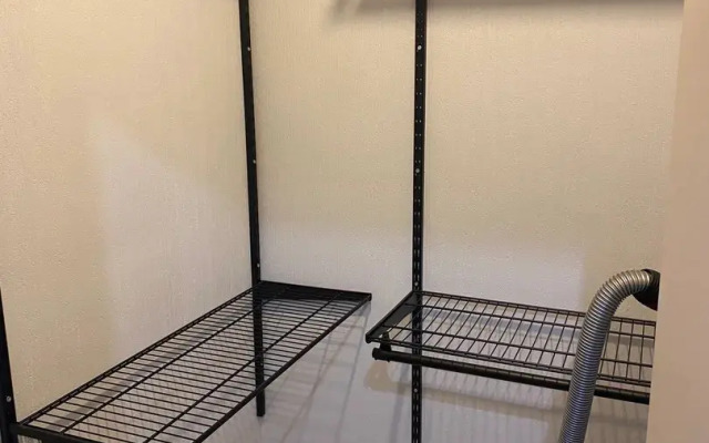 Flat Uyutnaya U Metro