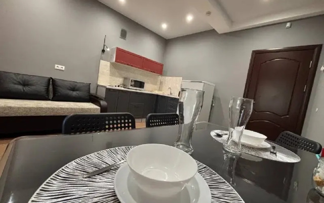 Ryadom S Bolnitsey Im Filonenko Flat