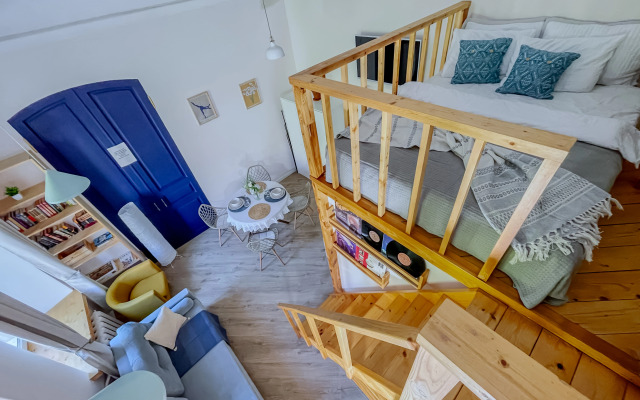 Studiya Green FOX v samom tsentre Astrakhani Flat