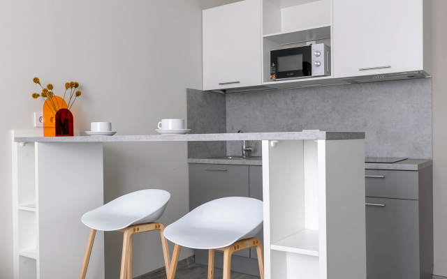 13 Apartment