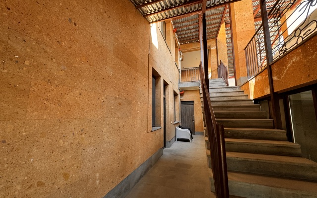 Velvet Vouge Hostel