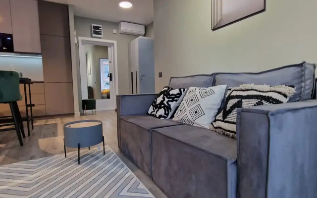 Alis U Metro Fili Apartments