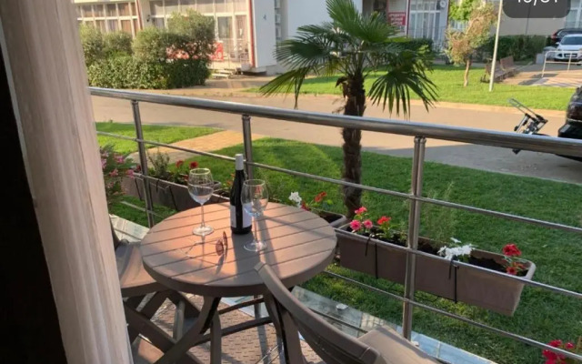 Апартаменты на Бульваре Надежд 4/2