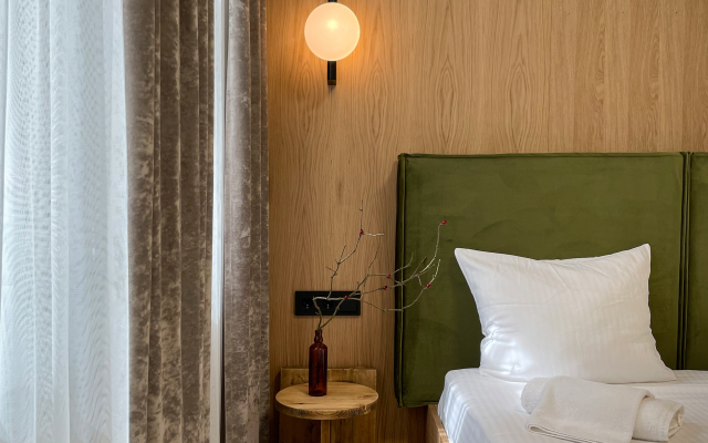 Отель Лес Георга