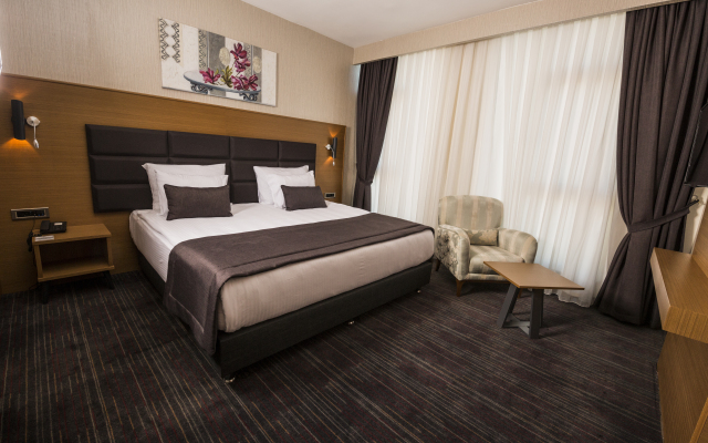 New Garden Hotel