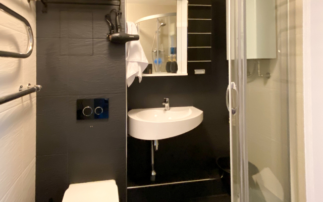 White & Black Apartments