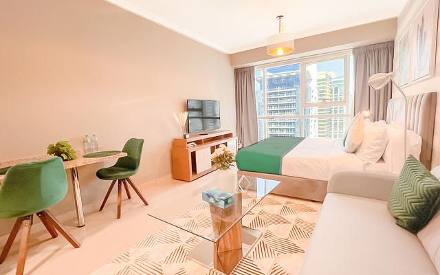 Апартаменты Cosmos Living Stylish Studio Near Dubai Marina