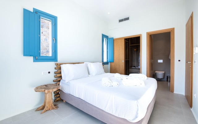 Myko Private Heated Pool on Beach Villa