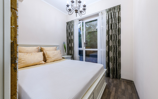 Oplot - Uyutnye s lichnoj saunoj 2 Apartments