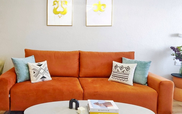 Sovremennaya Kvartira Zolotoy Kvadrat Flat