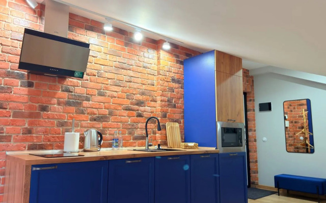 Yevrouyut Yarkaya Studiya V Samom Tsentre Flat