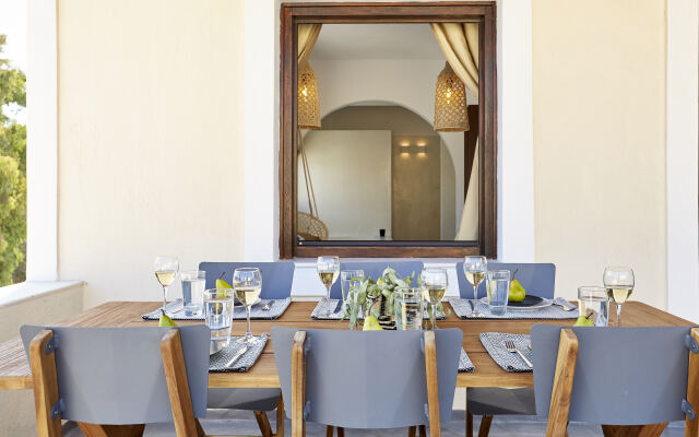 Le Blanc Suite Villa
