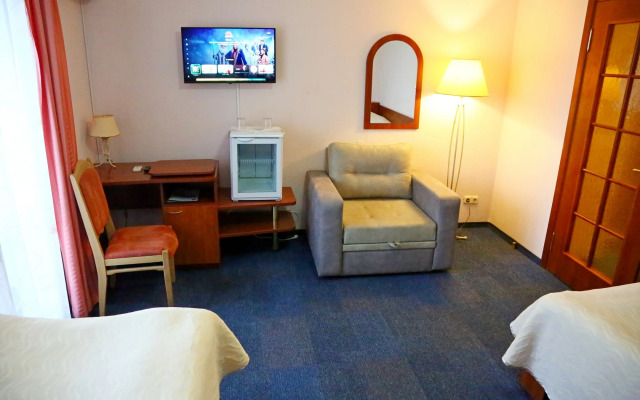 Turist Hotel