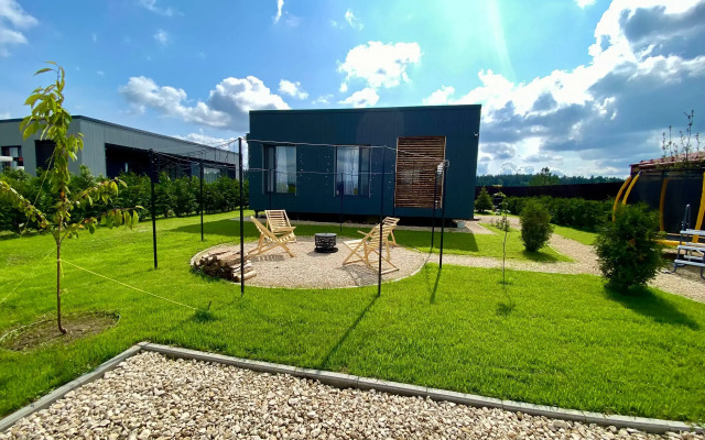 Частный дом дизайнерский великолепной уличной территорией