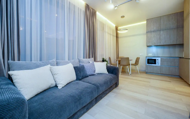9 Krymskiy Mamayka Apartment