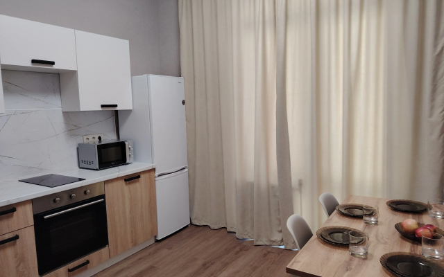 Квартира на 14м этаже с видом на Аэропорт