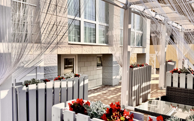 Gostevoy Dom Diamond Guest House