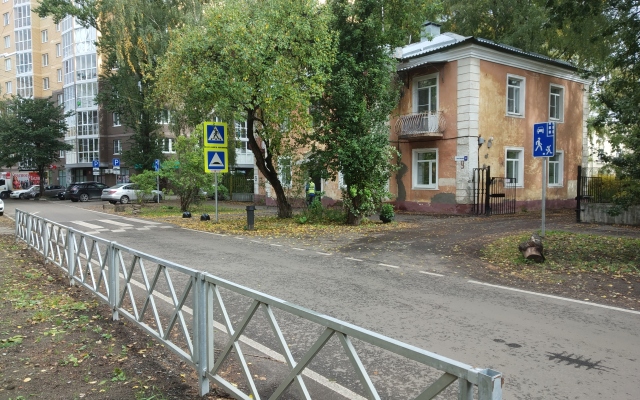 Flat s Parkovkoy i Otdelnym Vkhodom