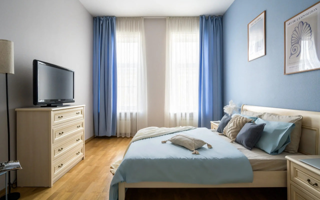 U Tavricheskogo Sada Flat