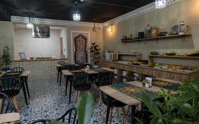 Badyan Hotel