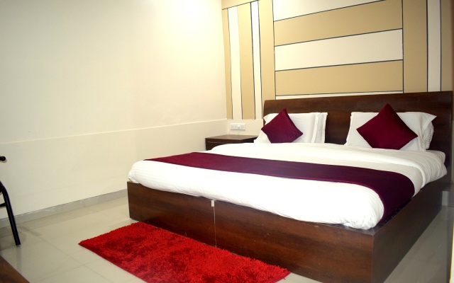 Vasundhra Hotel