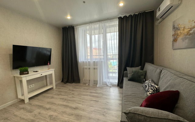 Studiya Na Vysokom Etazhe Apartments