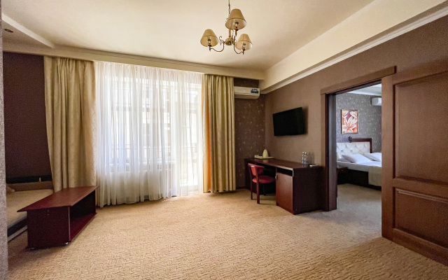  Avdallini Hotel