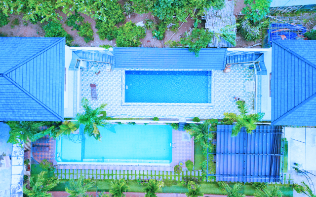The Hillside Homes Hotel