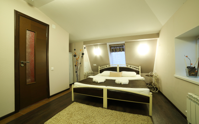 CHELNY INN Hotel