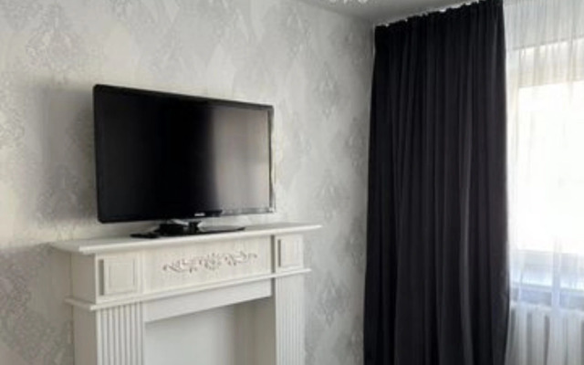 Квартира Уютная Двухкомнатная в Центре Города