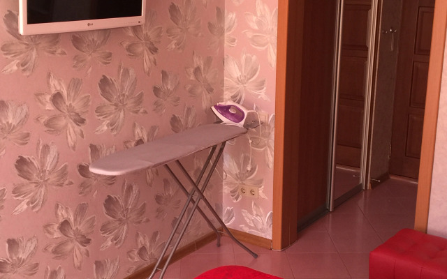 Studiya s vidom na sad Apartments