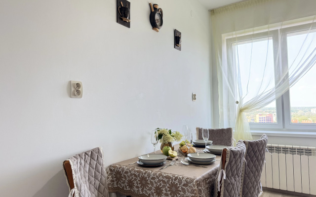 Na Ulitse Kashtanovaya Alleya 169 Flat