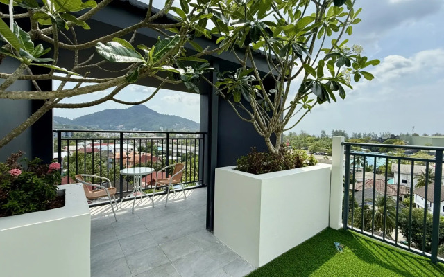 Milaya s Basseynom Ryadom s Morem Flat