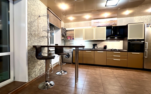 Квартира 3-комнатная Видовая Yarapartments на Набережной