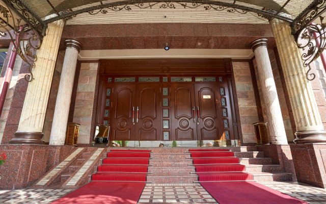 Rakat Plaza Hotel