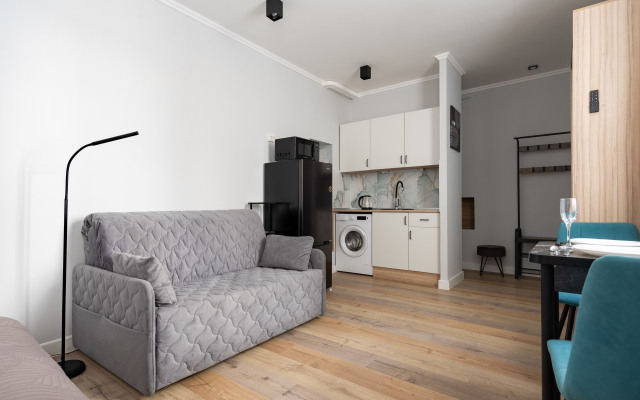 Апартаменты Let Your Flat Season