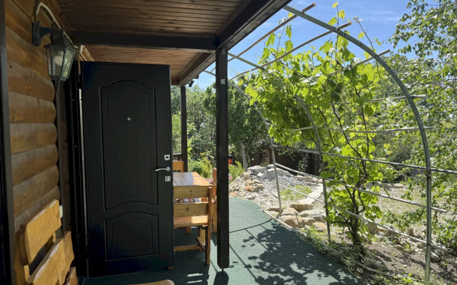 Частный Дом 602 с Балконом и Красивым Видом