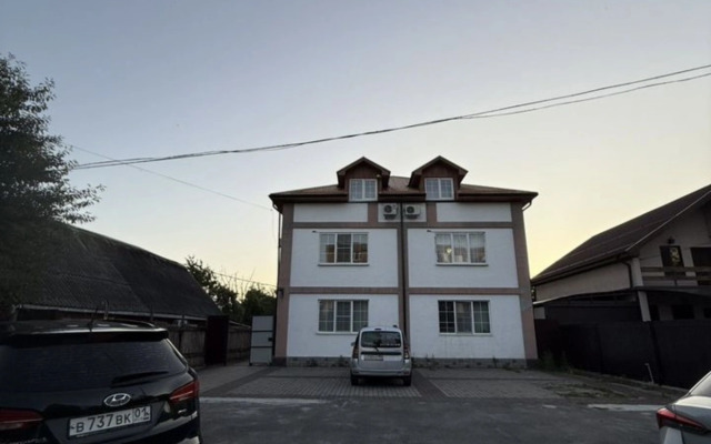 Квартира Стильная в Новом Таунхаусе