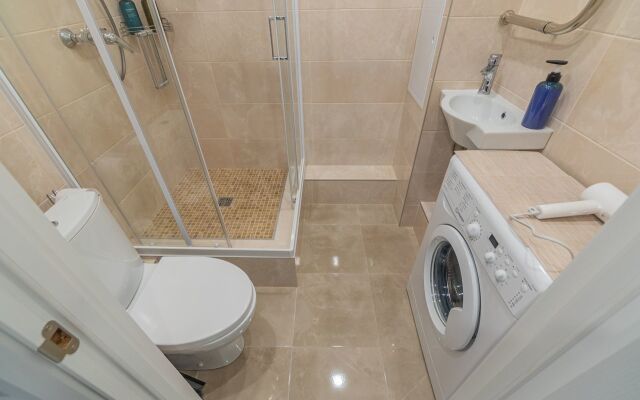 Odnokomnatnye Trekhmestnye Na Mikhaylovskaya 51 Apartments