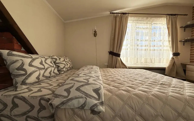 Квартира Шёпот Прусских Стен с Камином у Южного Парка