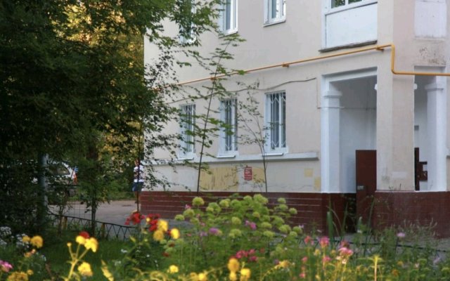 On Skhodnenskaya 11 Apartments