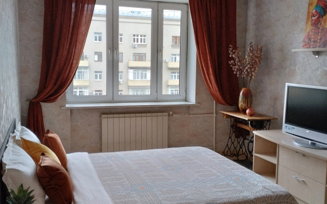 Квартира Двухкомнатная квартира у станции метро Киевская