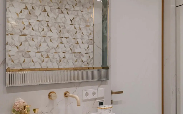 Квартира Роскошная с Видом на Нижнее Озеро