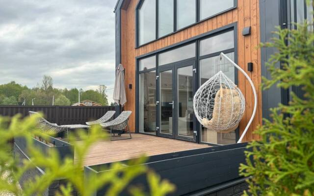 Na Grinvud 84v Guest House