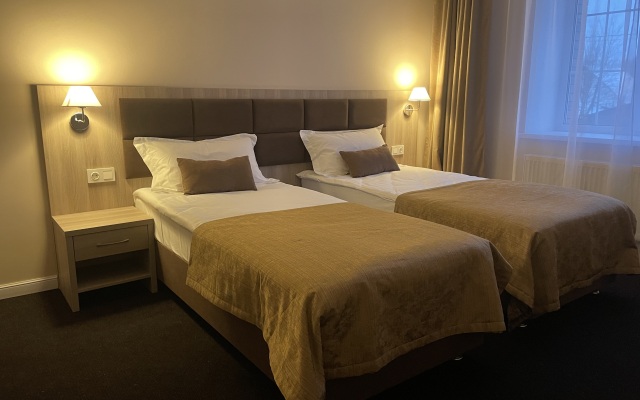 PAVLOV Hotel
