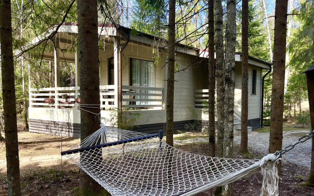 Лесной домик на берегу Озера Волго на Селигере - коттеджи Сосновый бор