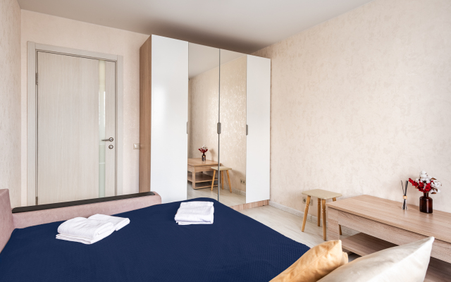 Improved two-room apartment on Akademika Yangel metro station